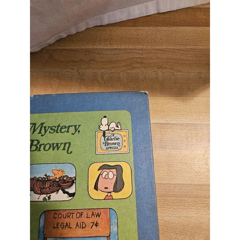 It's‎ A Mystery, Charlie Brown By Charles M.Schulz